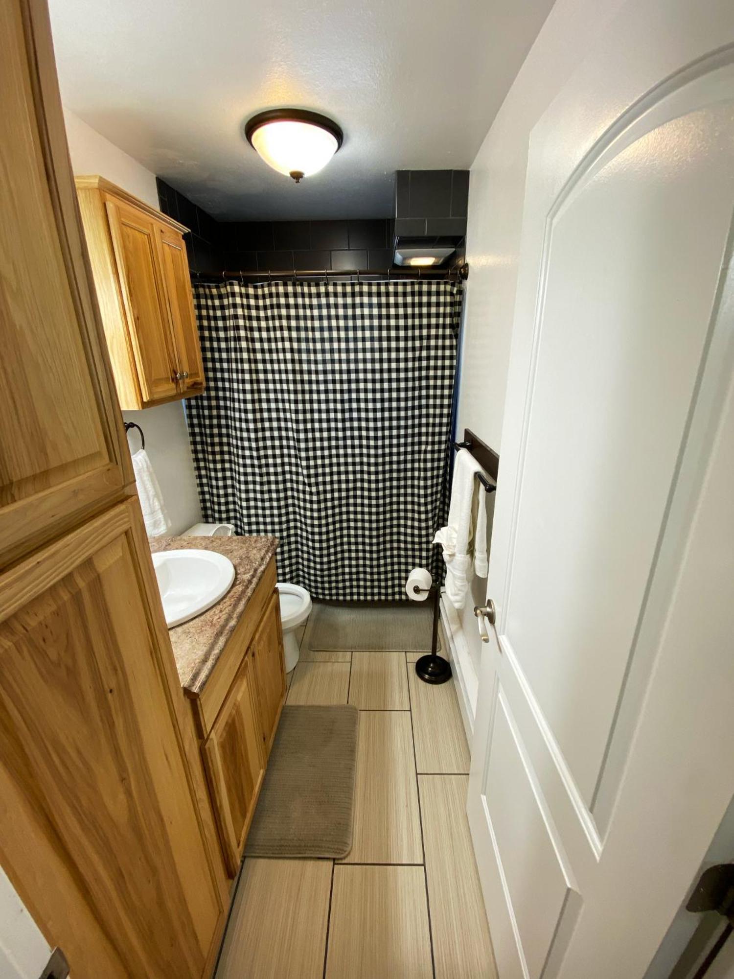 Stay Anchorage! Furnished Two Bedroom Apartments With High Speed Wifi Экстерьер фото