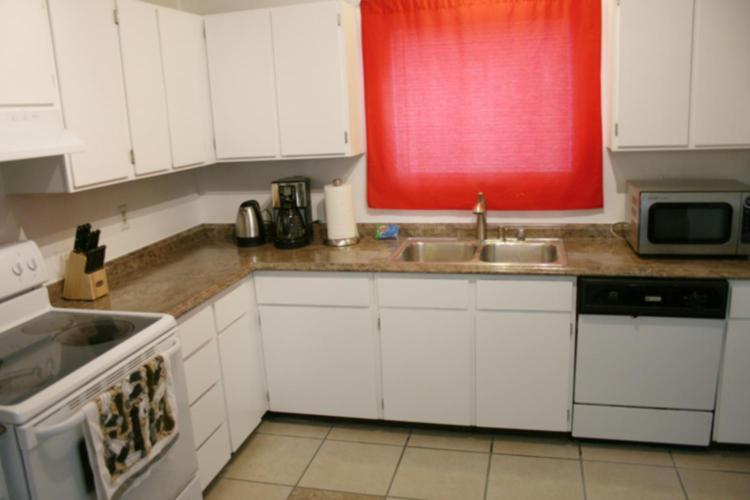 Stay Anchorage! Furnished Two Bedroom Apartments With High Speed Wifi Номер фото